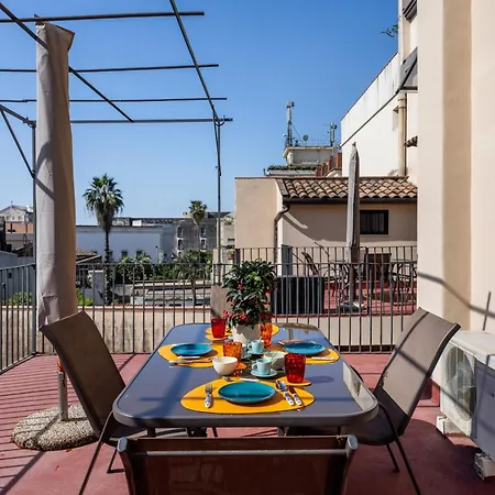 Le Dimore Del Corso - Sicily Stay, Fra Catania, Taormina, Il Mare E L'etna Lägenhet Acireale