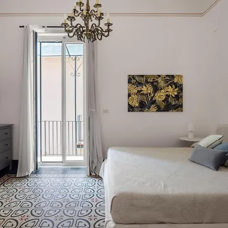 Le Dimore Del Corso - Sicily Stay, Fra Catania, Taormina, Il Mare E L'etna Acireale